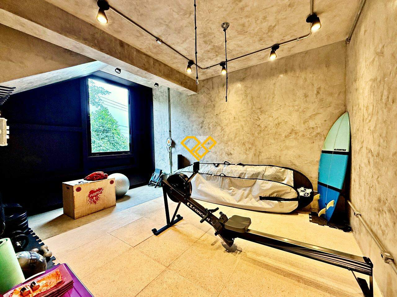 Casa à venda no Santa Terezinha: Academia