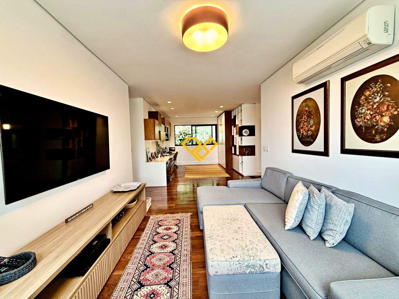 Casa à venda no Santa Terezinha: Sala de tv