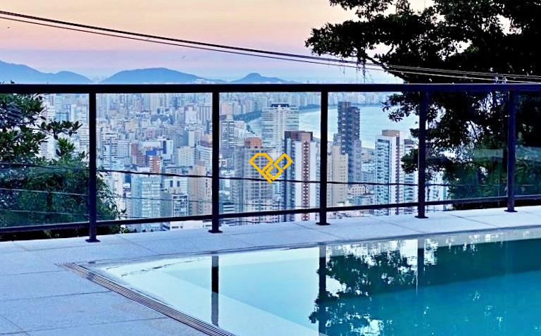 Casa à venda no Santa Terezinha: