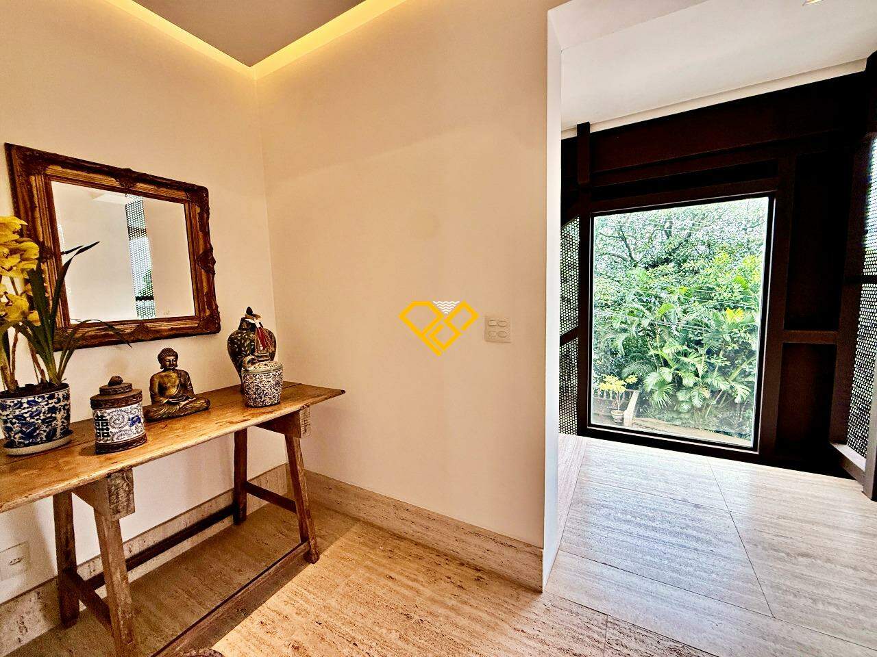 Casa à venda no Santa Terezinha: Hall de entrada