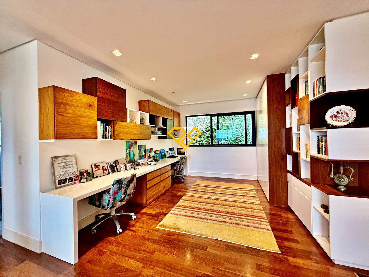Casa à venda no Santa Terezinha: Home office