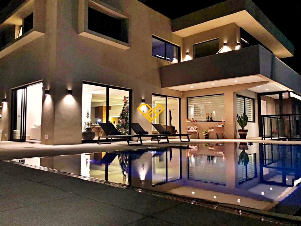 Casa à venda no Santa Terezinha: 