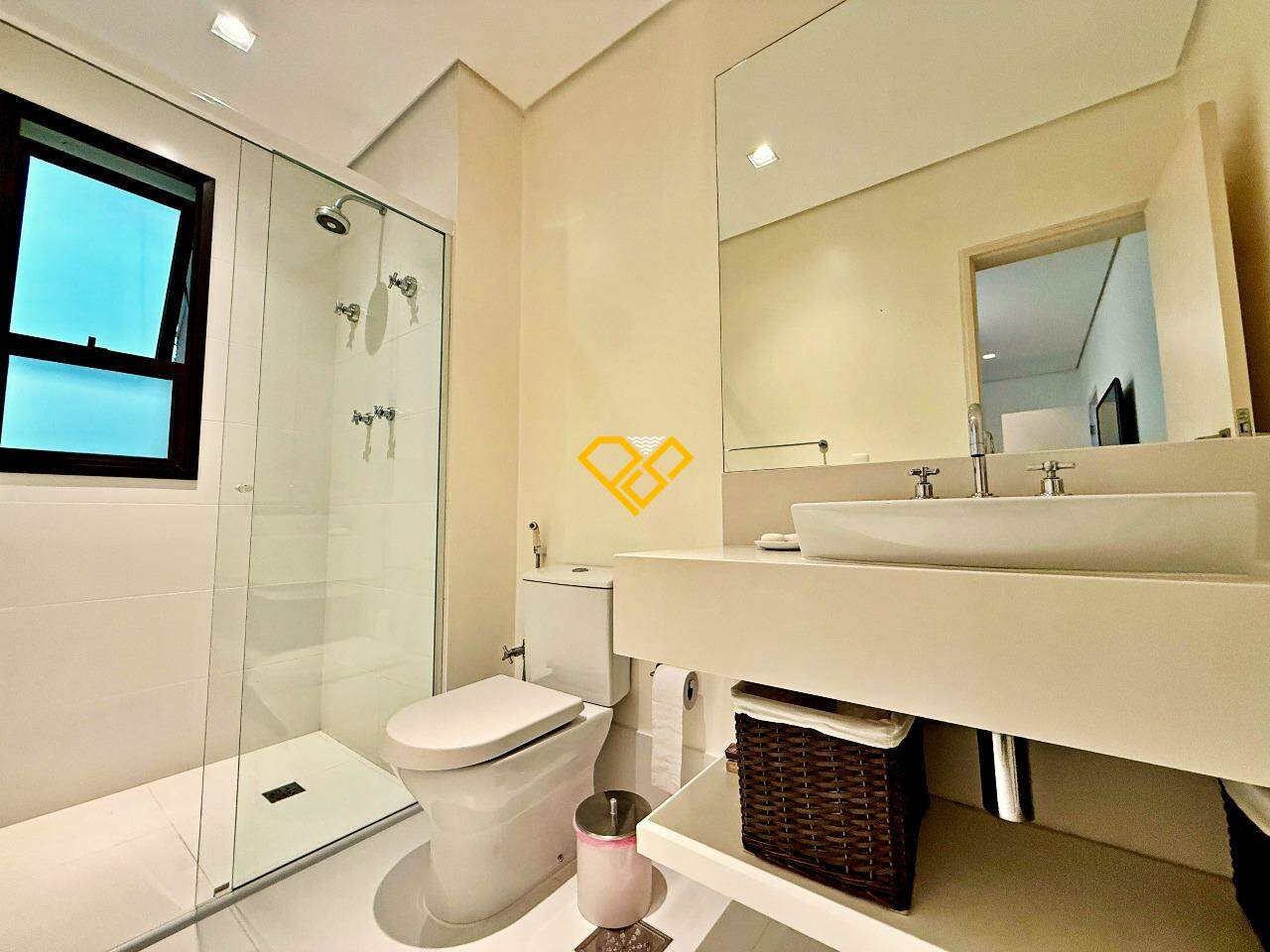 Casa à venda no Santa Terezinha: Wc suíte 3