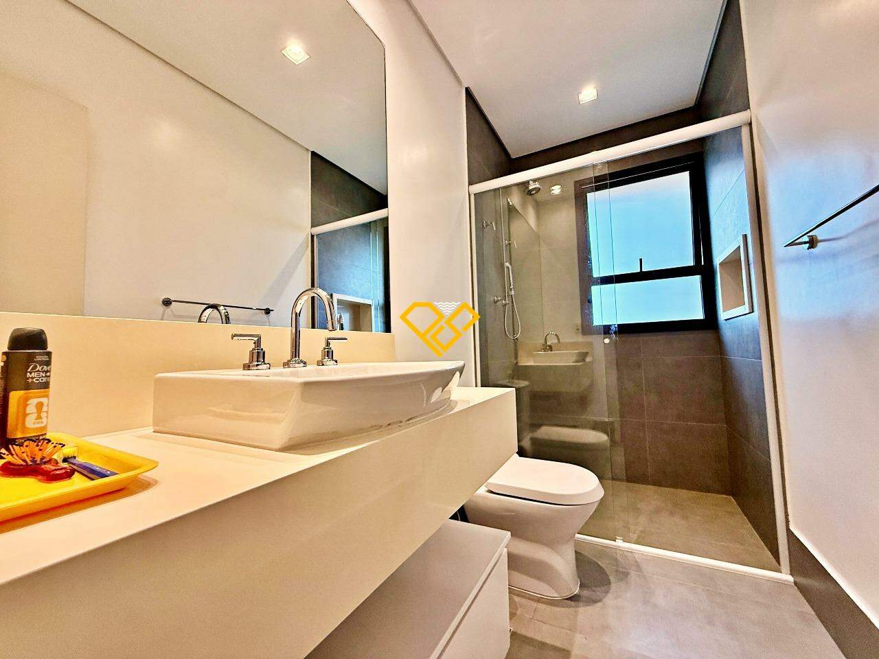 Casa à venda no Santa Terezinha: Wc suíte 2