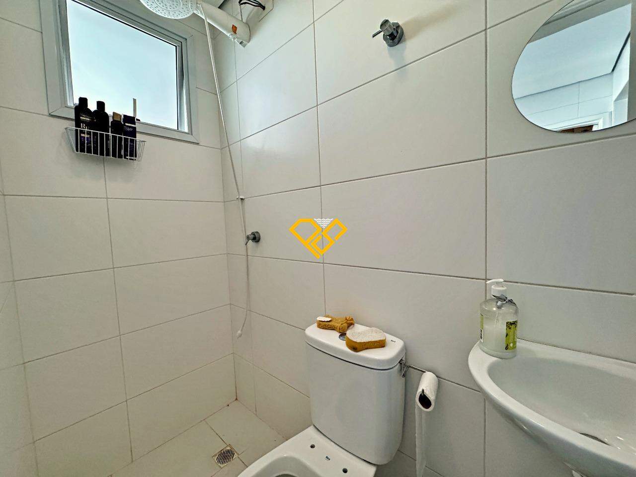Apartamento para aluguel no Boqueirão: Wc de serviço