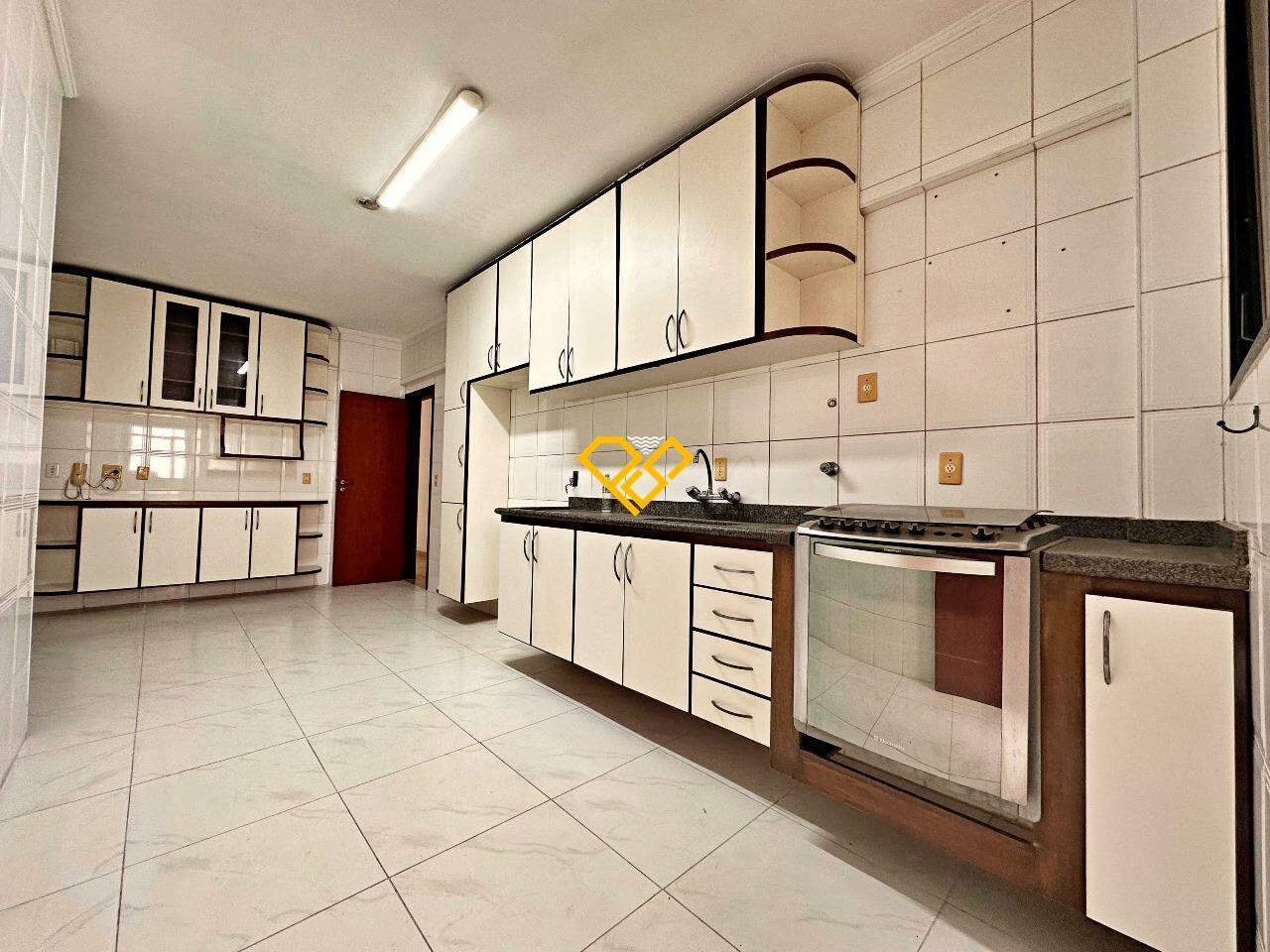 Apartamento à venda no Embaré: