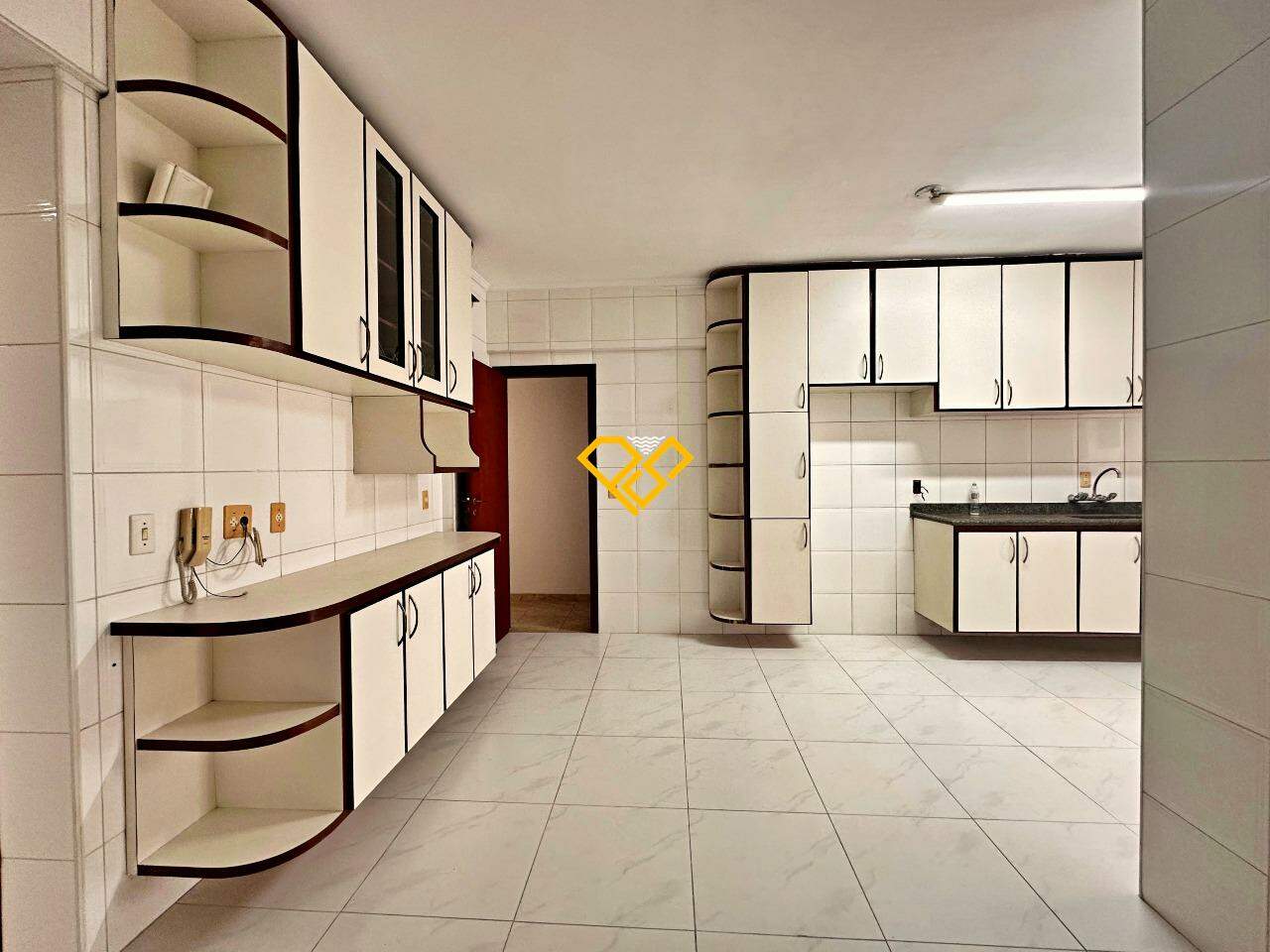 Apartamento à venda no Embaré: