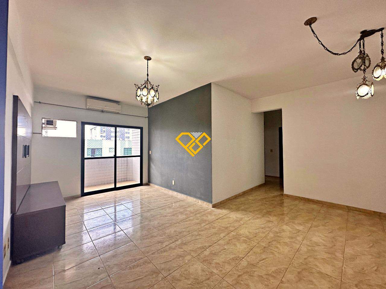 Apartamento à venda no Embaré: 