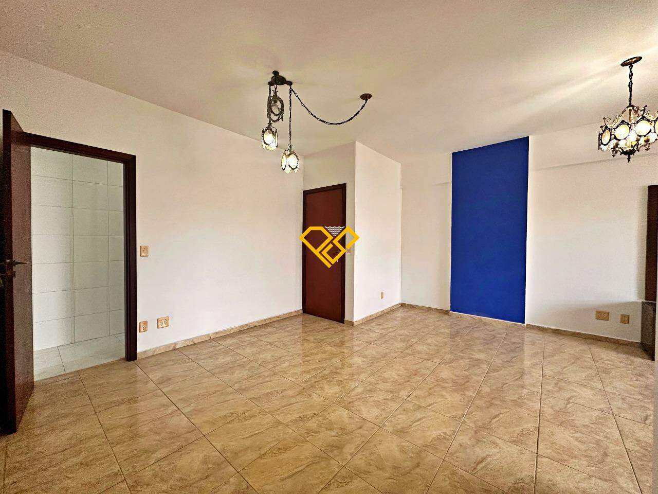 Apartamento à venda no Embaré: