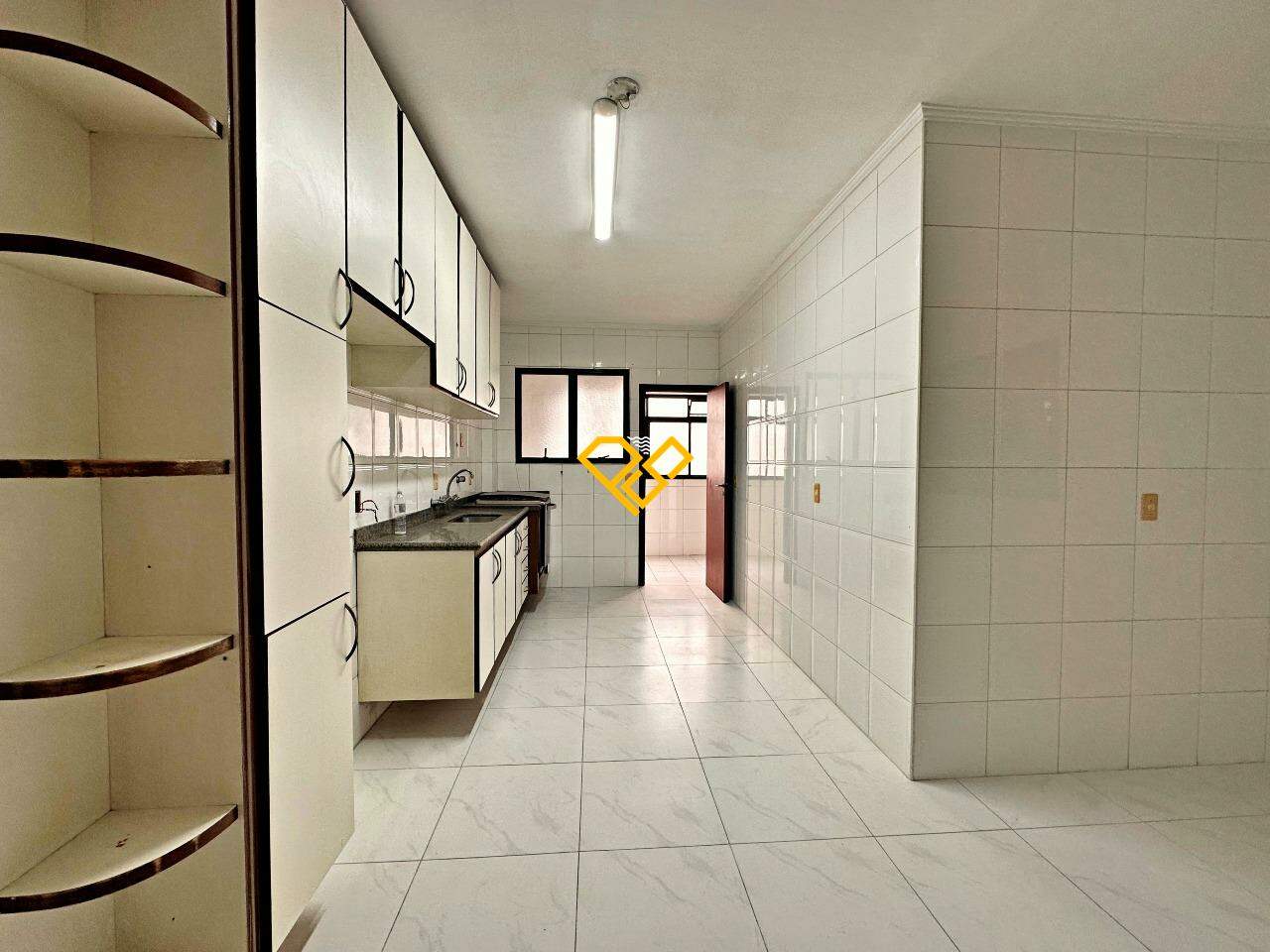 Apartamento à venda no Embaré: