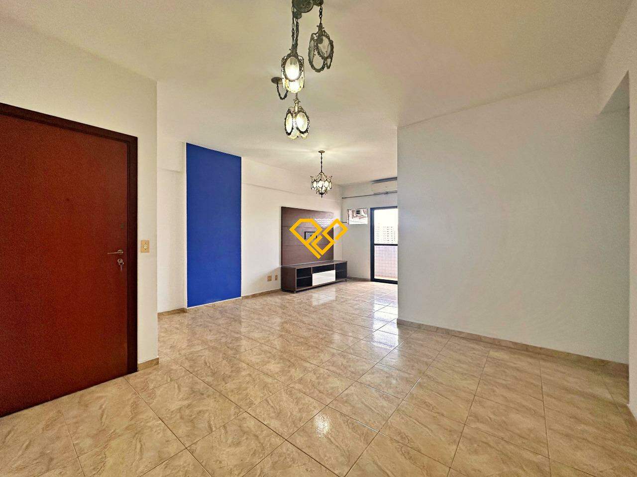 Apartamento à venda no Embaré: 