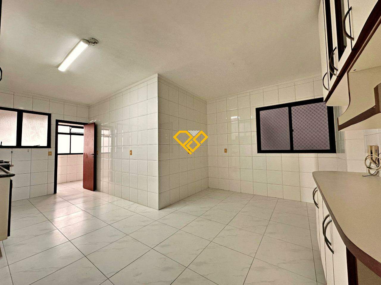 Apartamento à venda no Embaré:
