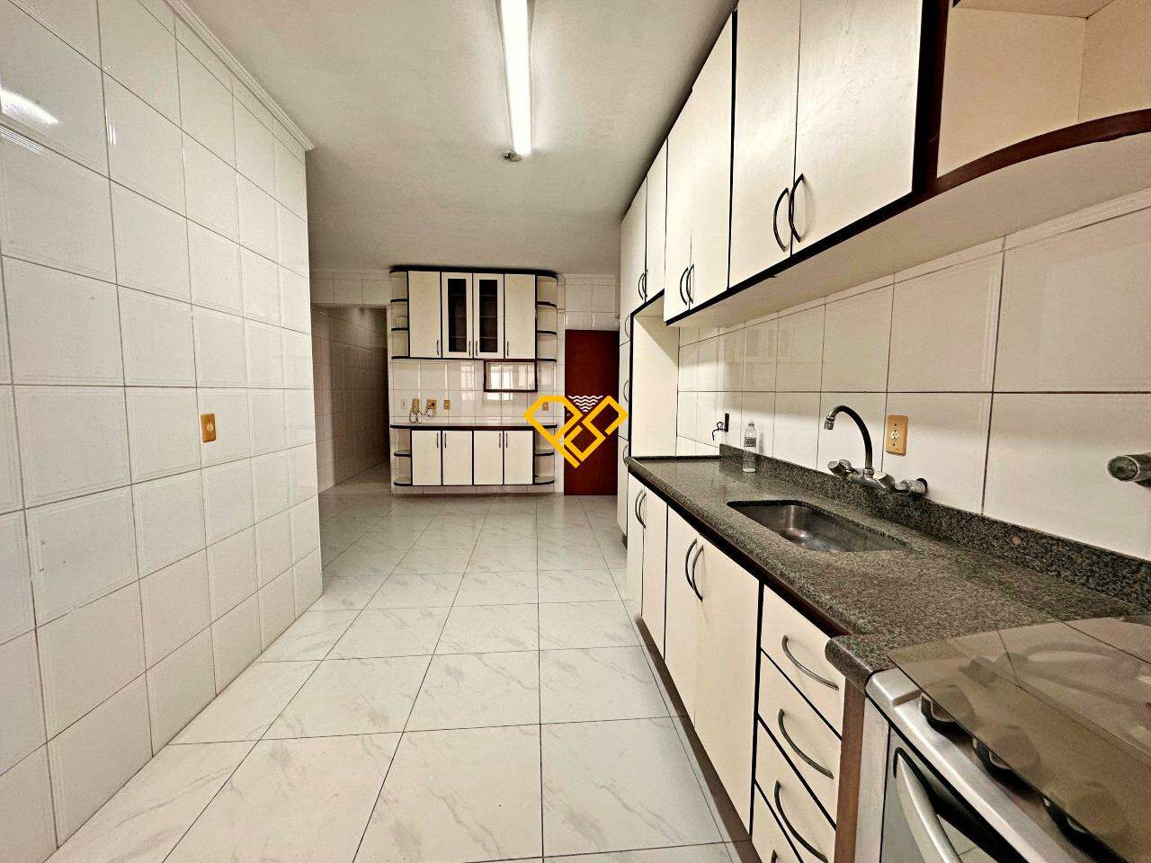 Apartamento à venda no Embaré:
