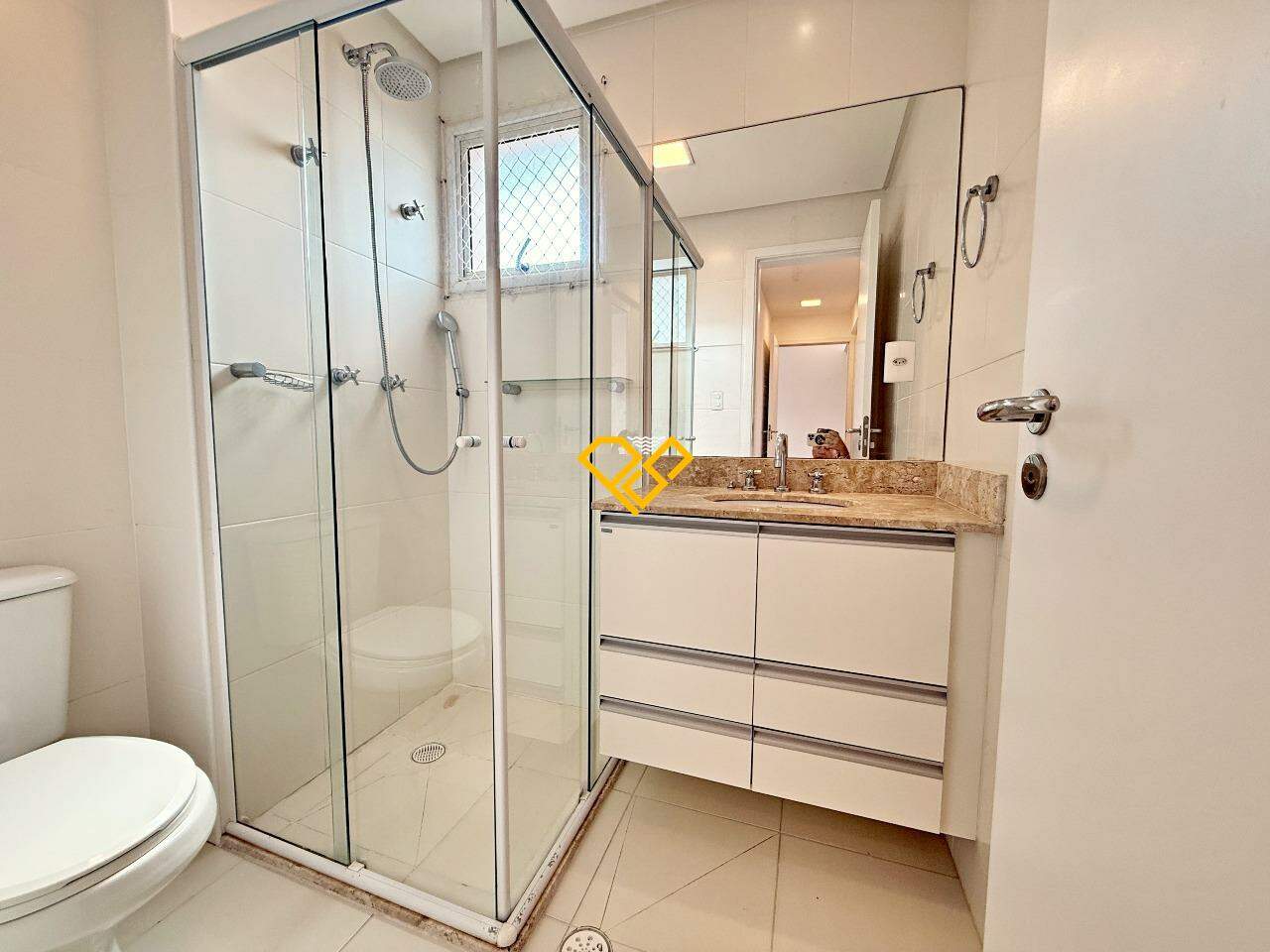 Apartamento à venda no Gonzaga: Wc social