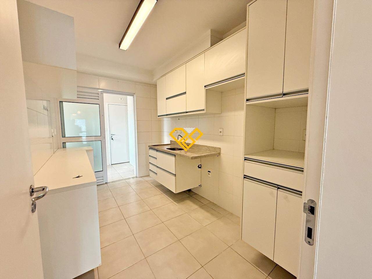 Apartamento à venda no Gonzaga: Cozinha