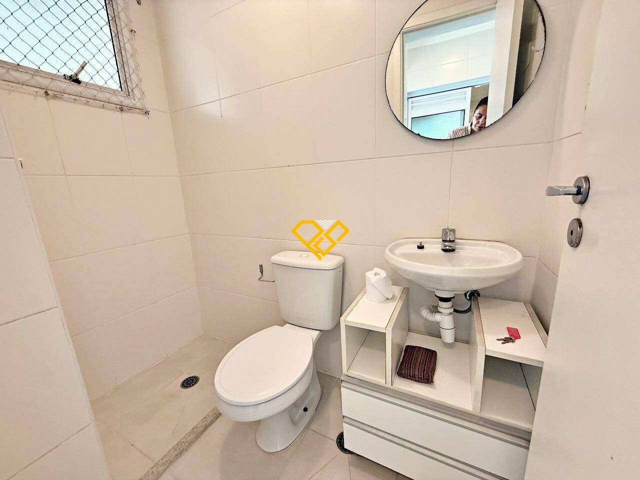 Apartamento à venda no Gonzaga: Wc de serviço