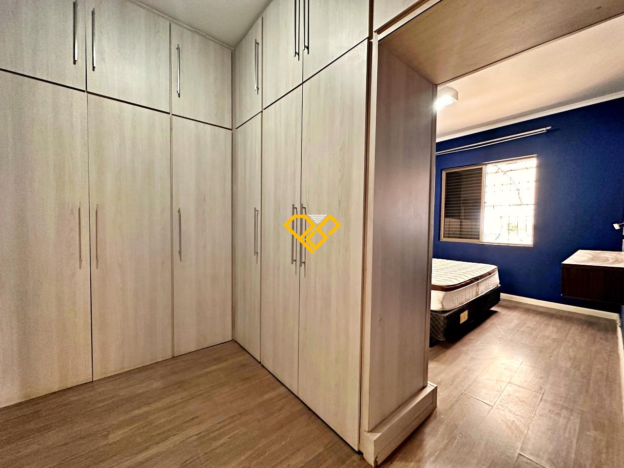 Sobrado à venda no Aparecida: 