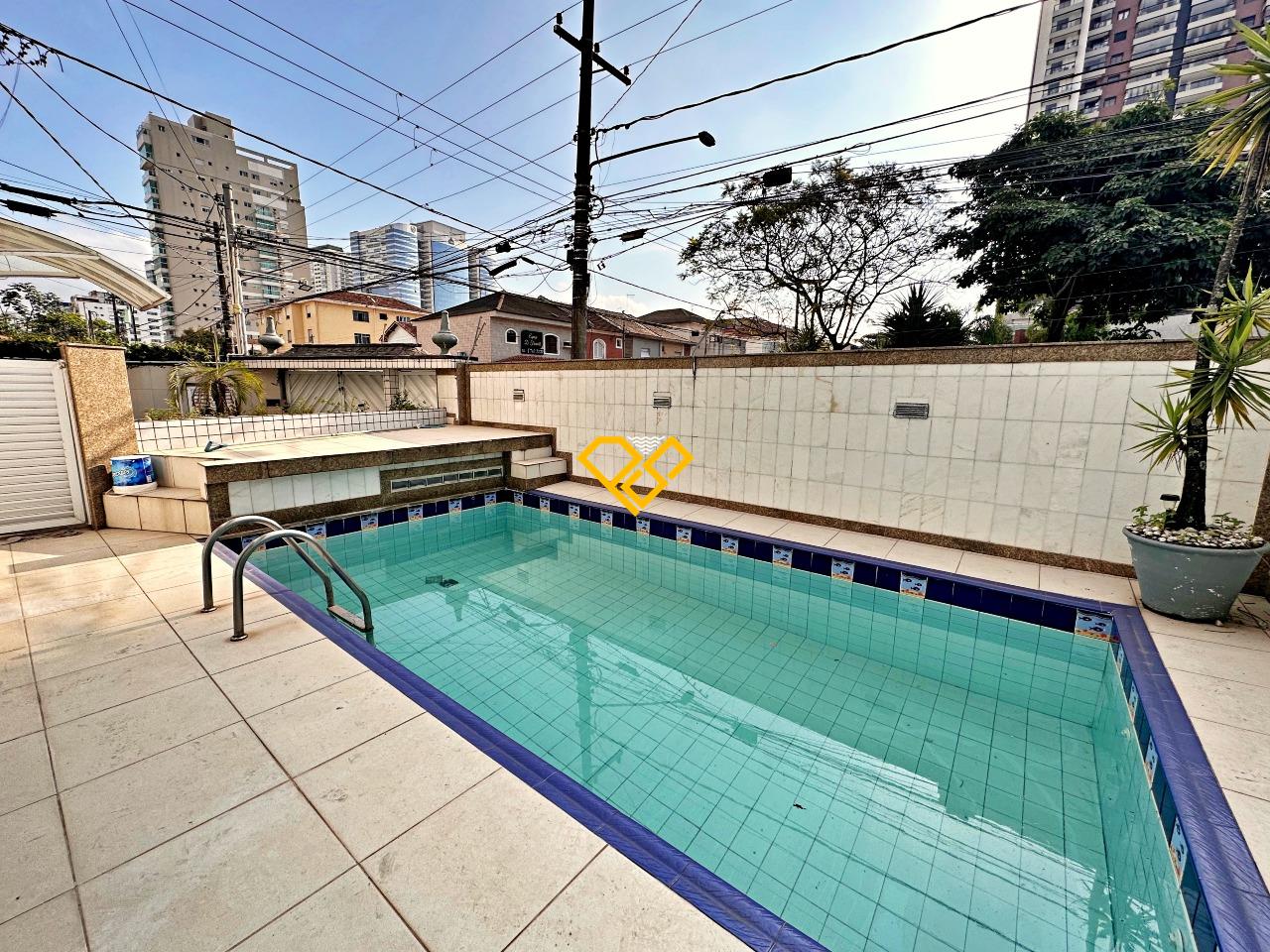 Sobrado à venda no Aparecida: 