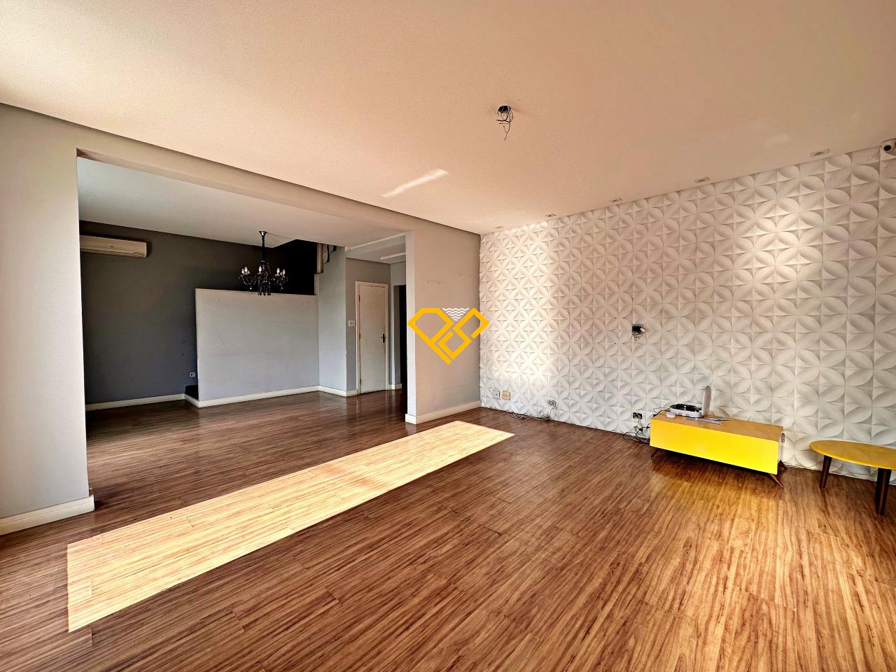 Sobrado à venda no Aparecida: 