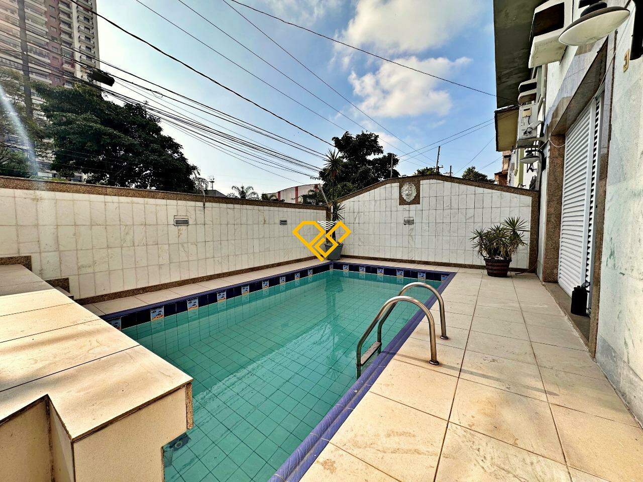 Sobrado à venda no Aparecida: 