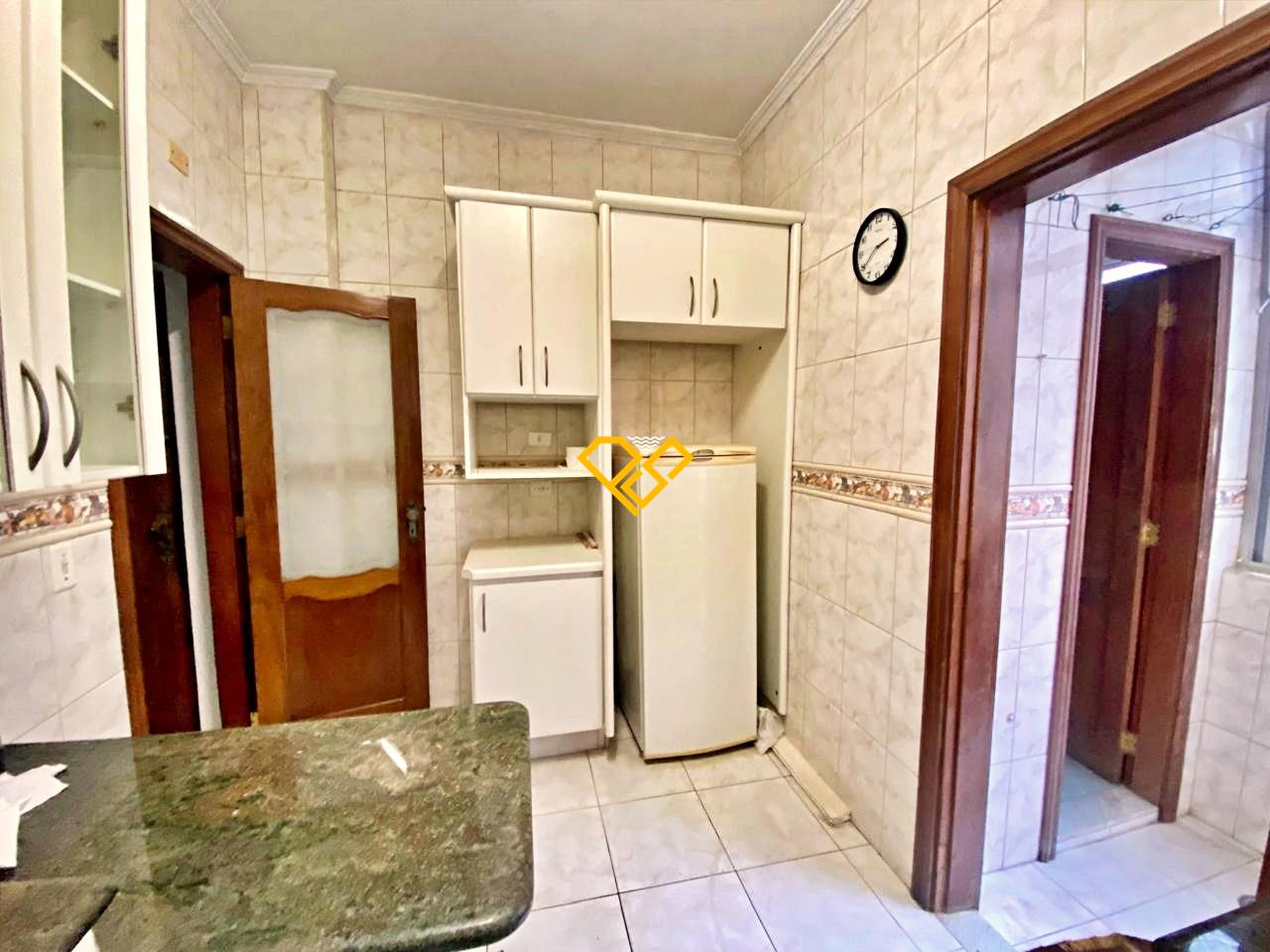 Apartamento à venda no Gonzaga: Cozinha