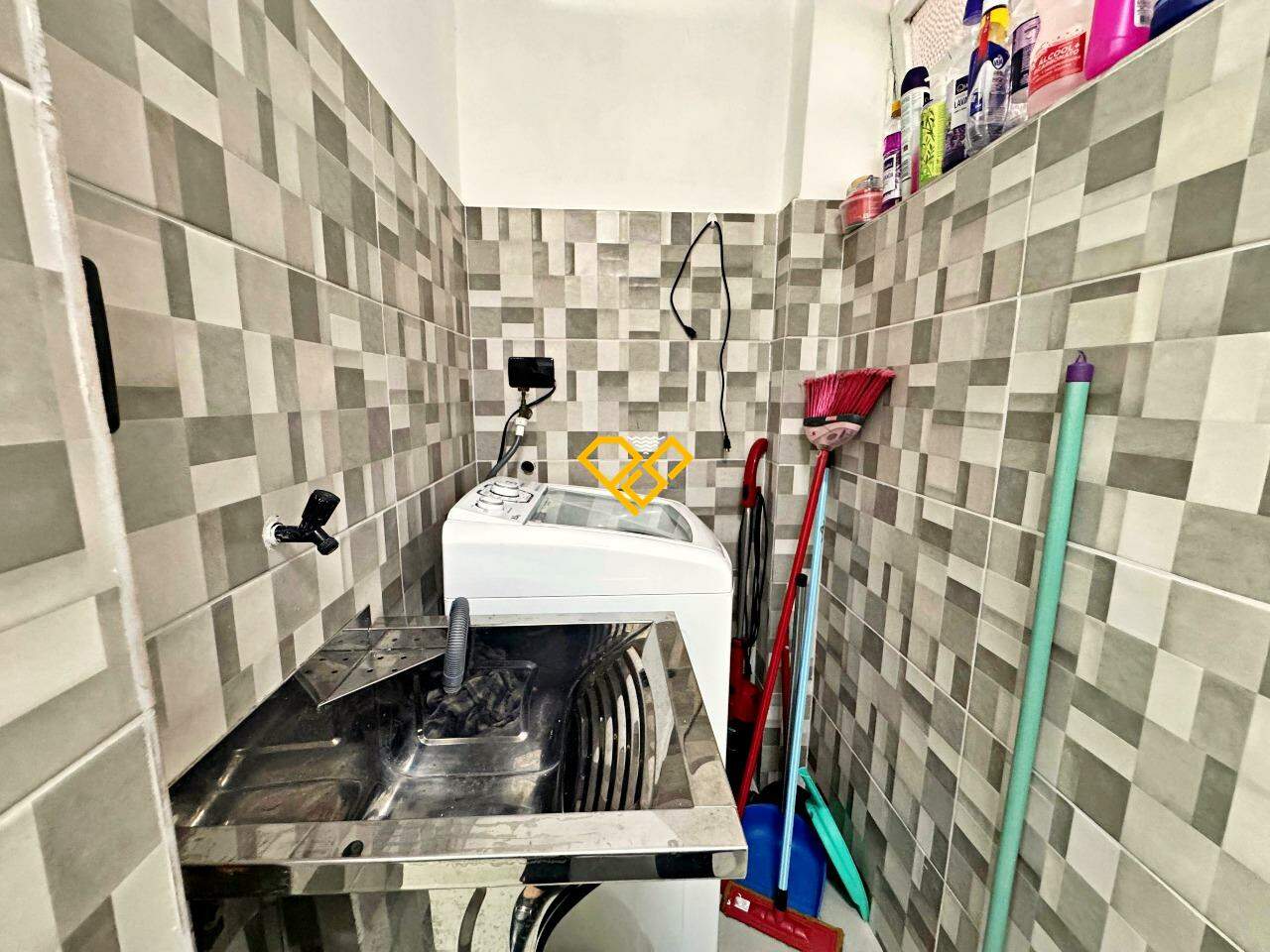 Apartamento à venda no Ponta da Praia: