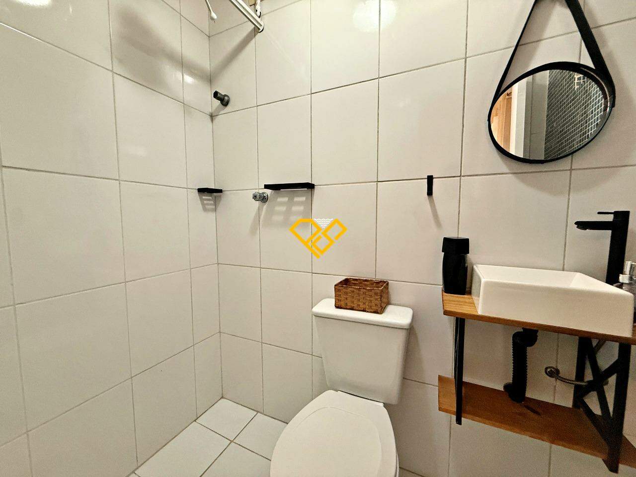 Apartamento à venda no Embaré: Wc e serviço