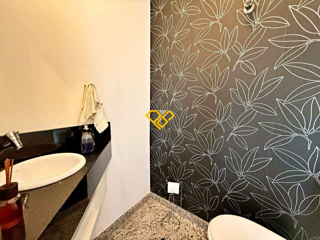 Apartamento à venda no Embaré: Lavabo