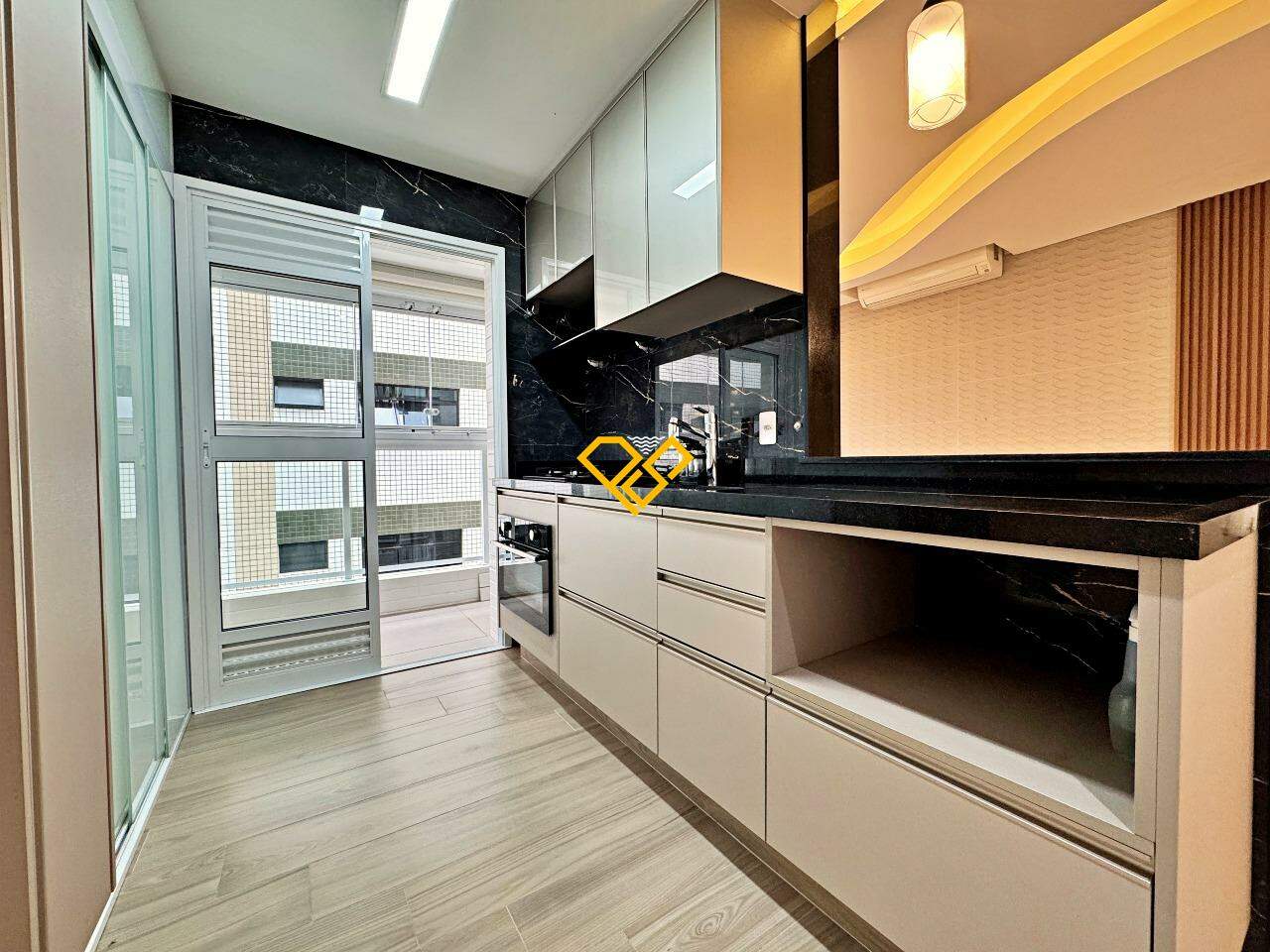 Apartamento à venda no Aparecida: Cozinha