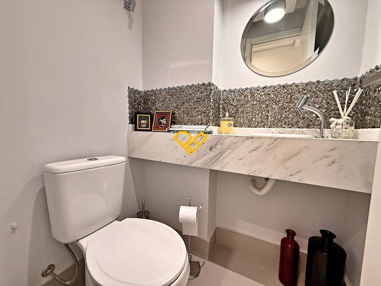 Apartamento à venda no Aparecida: Lavabo