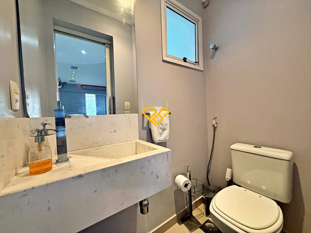 Apartamento à venda no Boqueirão: Lavabo