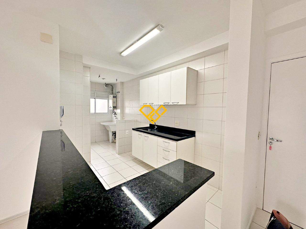 Apartamento para aluguel no Ponta da Praia: Cozinha