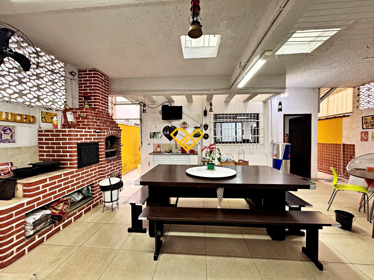 Sobrado à venda no Marapé: