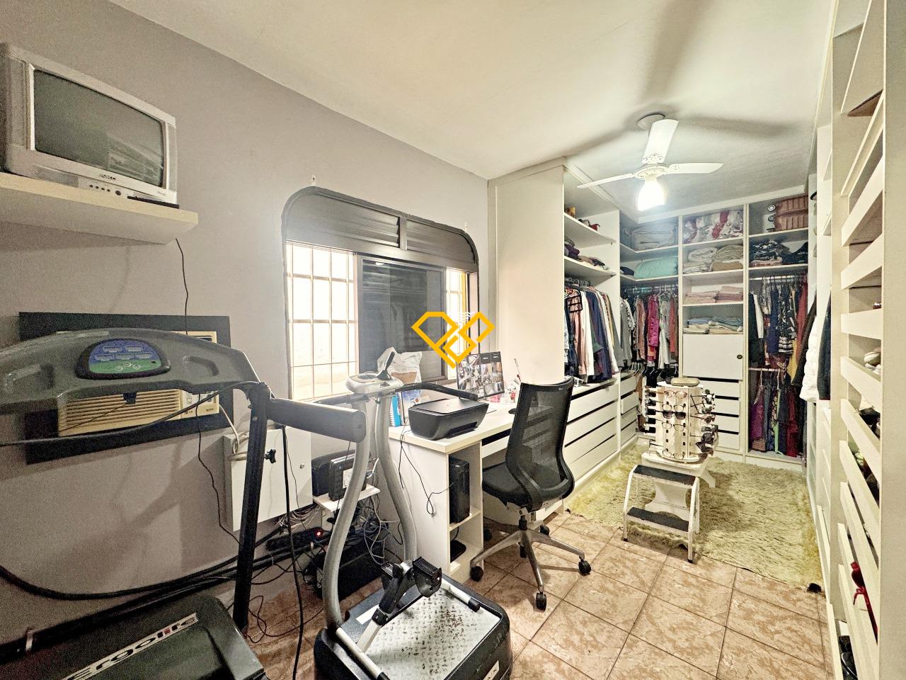 Sobrado à venda no Marapé: