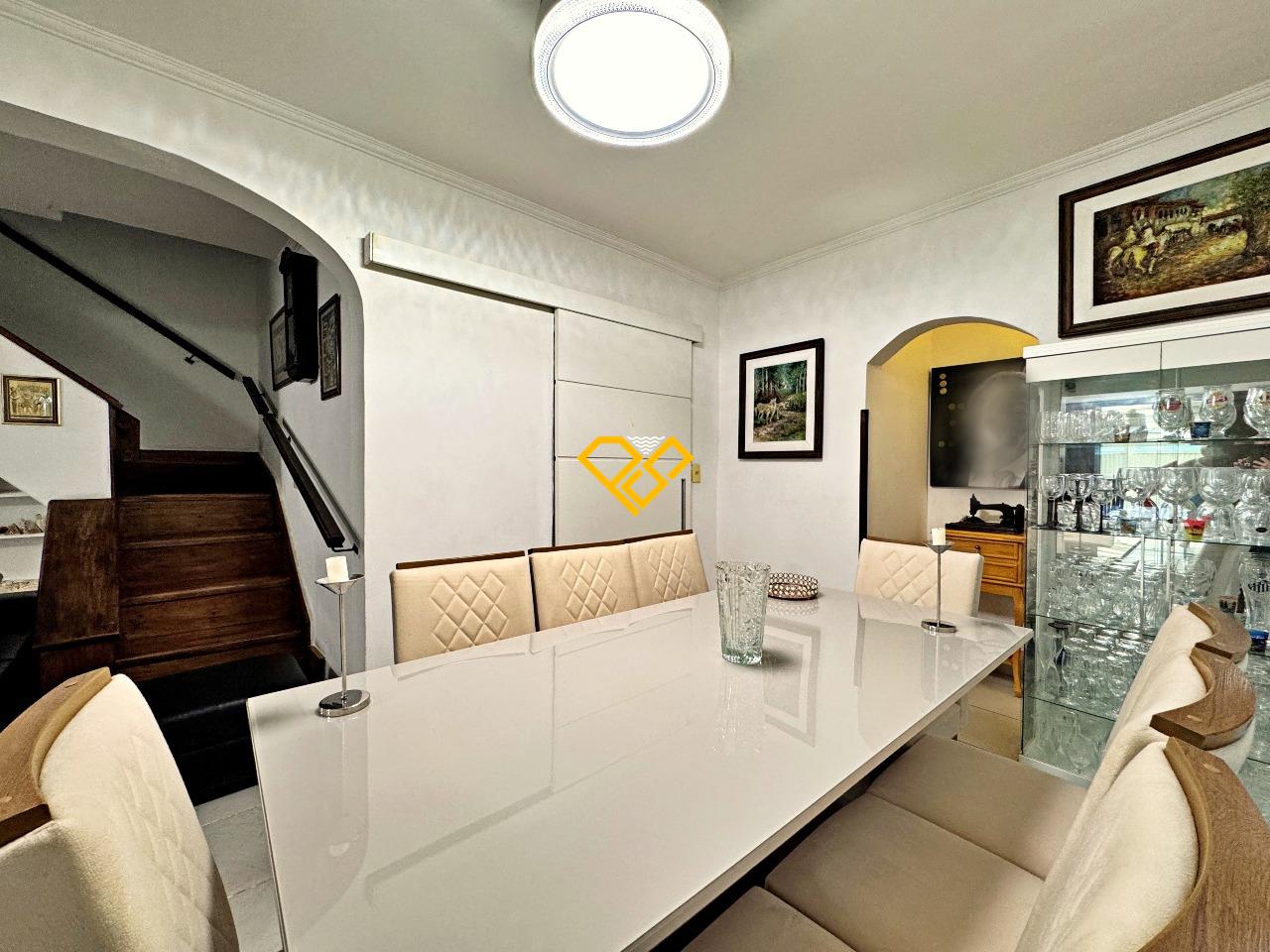 Sobrado à venda no Marapé: