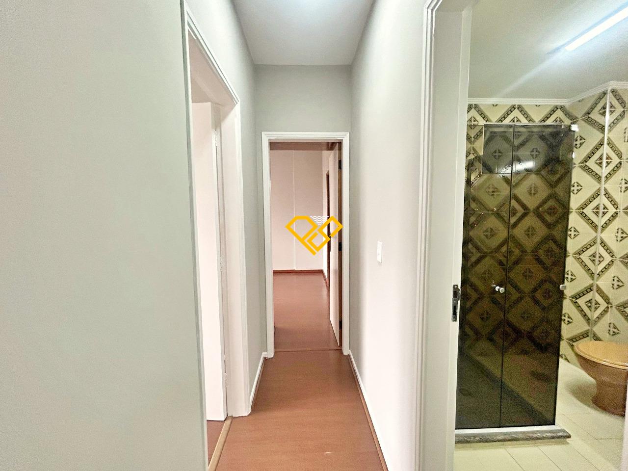 Apartamento para aluguel no Gonzaga: Corredor da área íntima