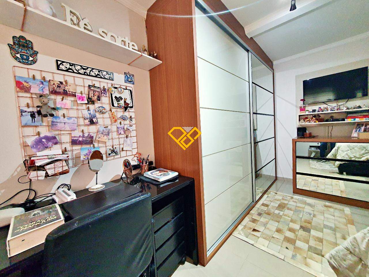Casa à venda no Embaré: Dormitório 2