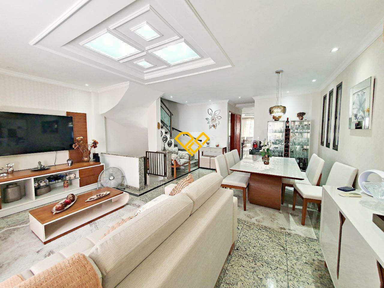 Casa à venda no Embaré: Sala