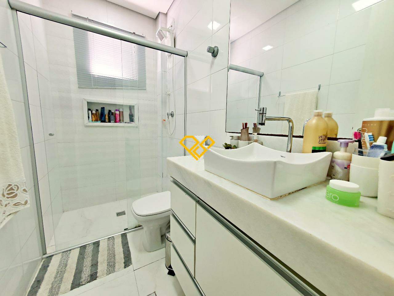 Casa à venda no Embaré: Wc social