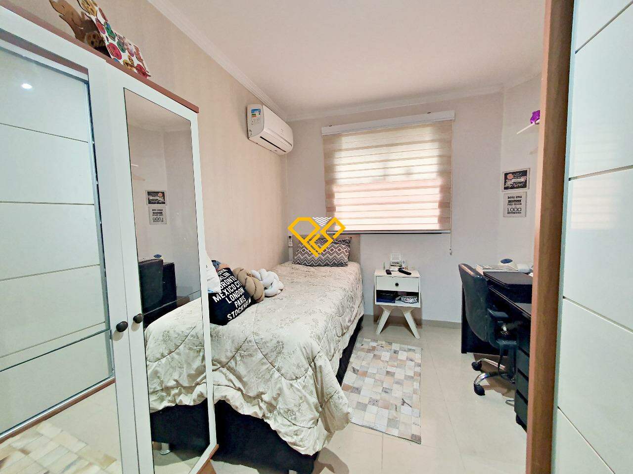 Casa à venda no Embaré: Dormitório 2