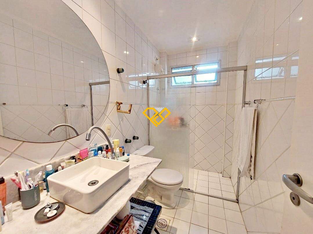 Apartamento à venda no Gonzaga: Wc social