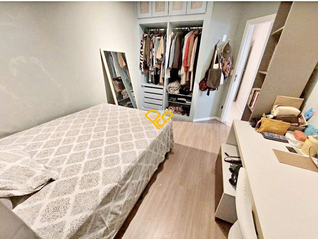 Apartamento à venda no Gonzaga: Dormitório 2 - suíte