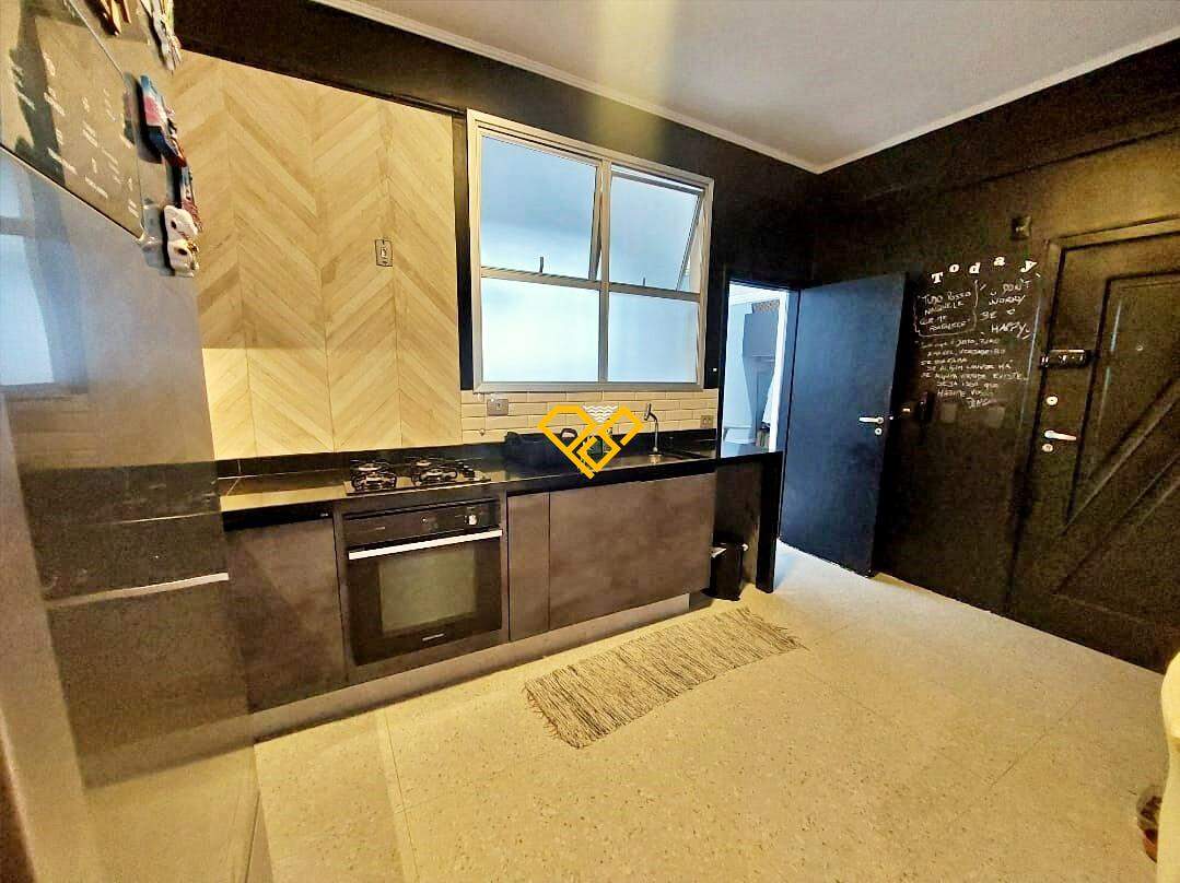 Apartamento à venda no Gonzaga: Cozinha