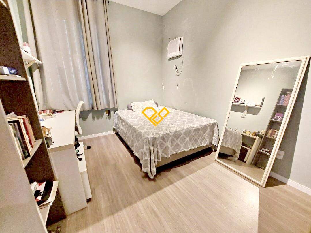 Apartamento à venda no Gonzaga: Dormitório 2 - suíte