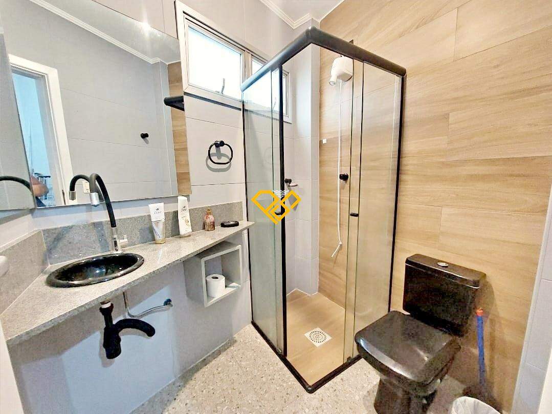 Apartamento à venda no Gonzaga: Wc suíte 2