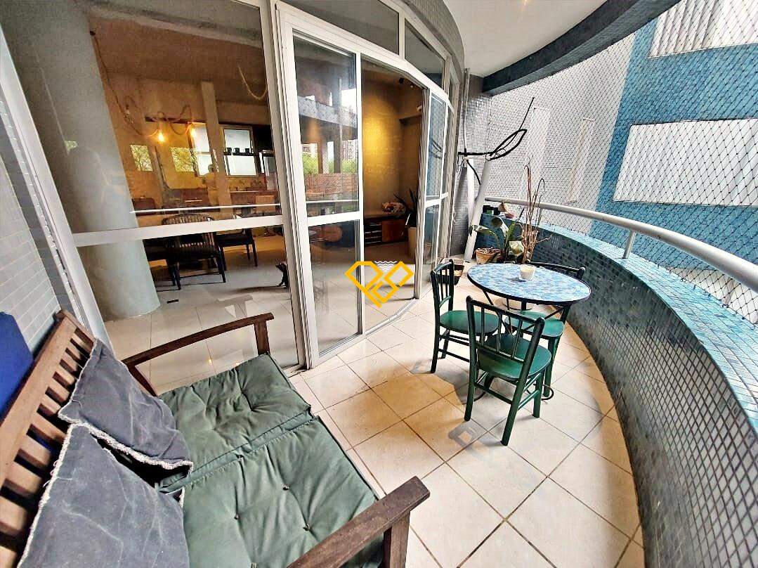 Apartamento à venda no Gonzaga: Varanda