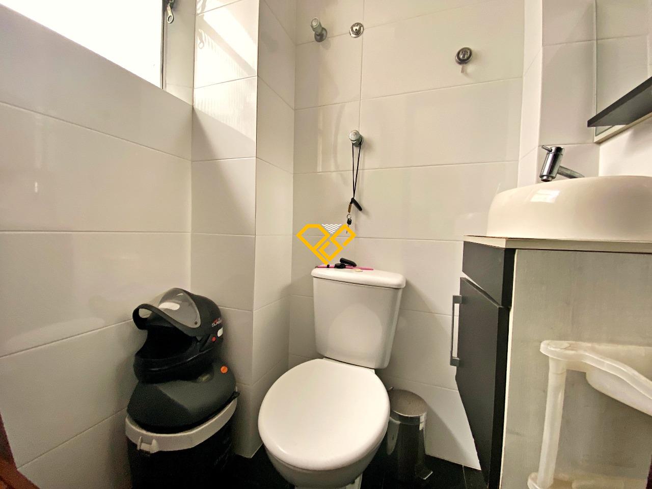 Cobertura à venda no Boqueirão: Wc de serviço