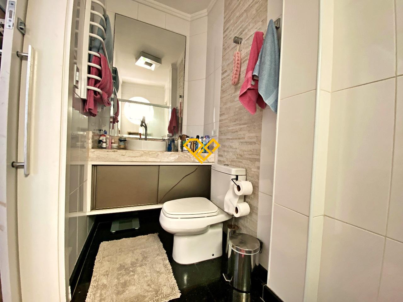 Cobertura à venda no Boqueirão: Wc suíte