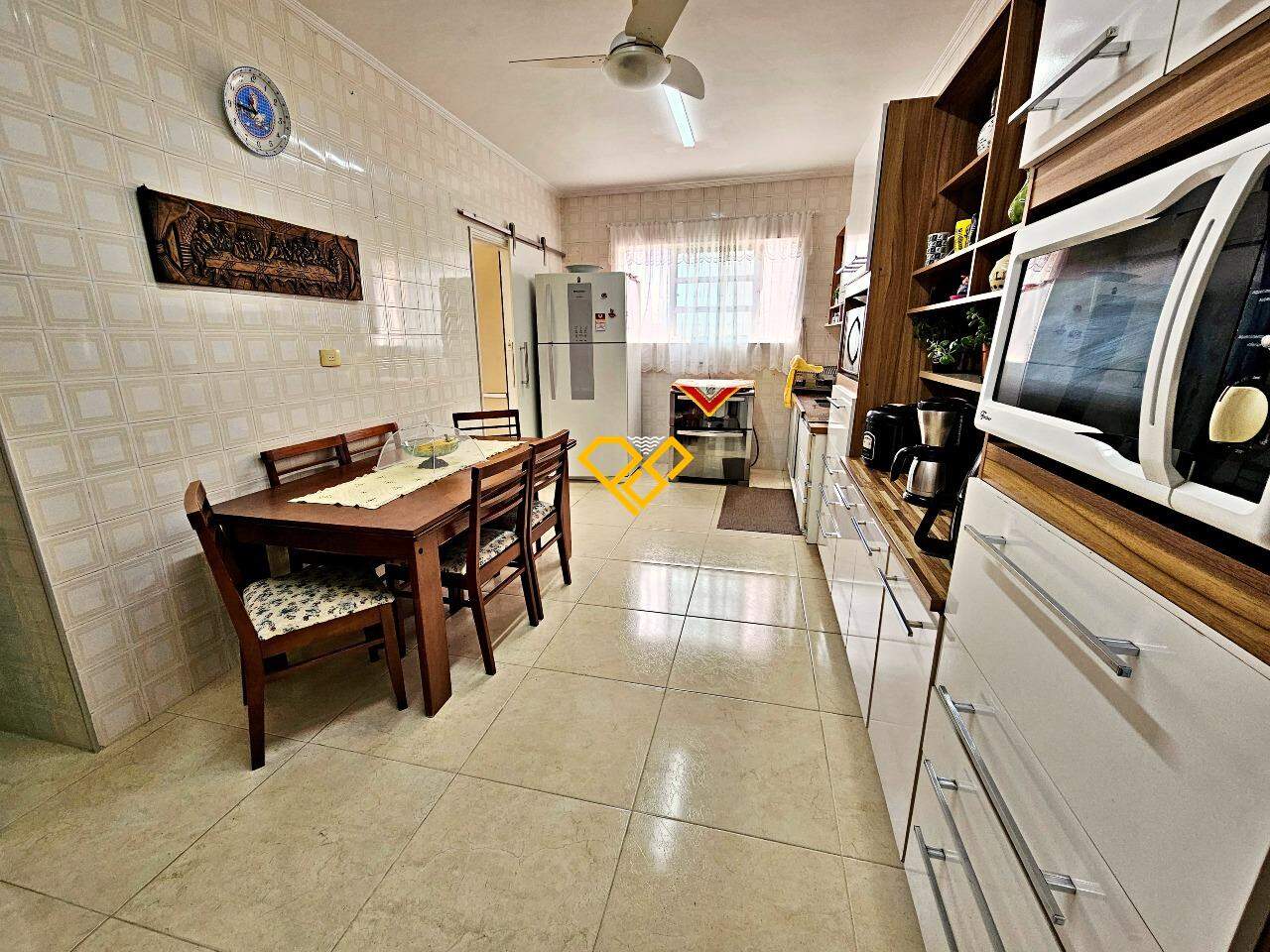 Apartamento à venda no Ponta da Praia: Cozinha