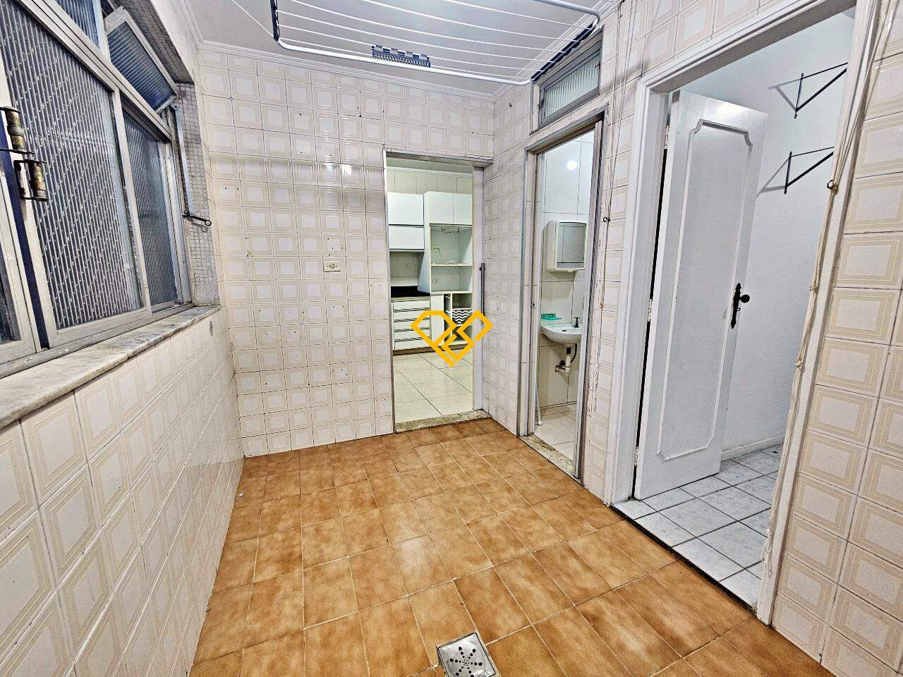 Apartamento à venda no Ponta da Praia: Área de serviço